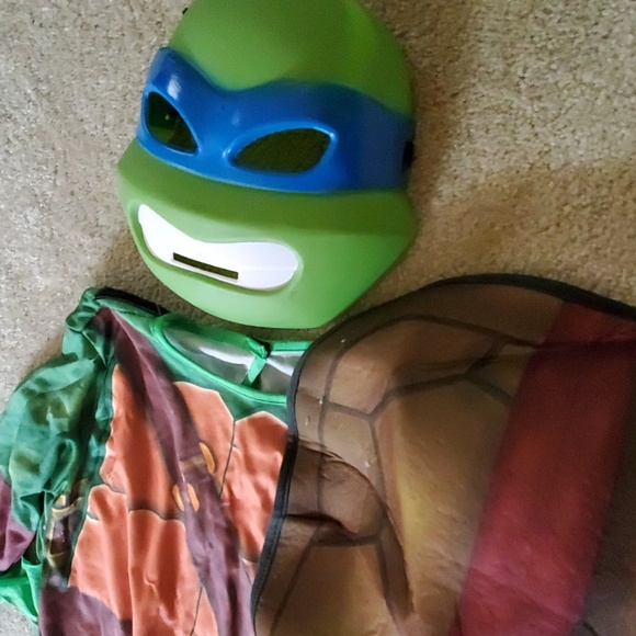 Halloween costum - Picture 2 of 3